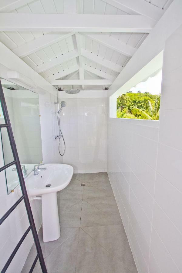 Appartement Duplex Vue Mer Jacuzzi Privé Deshaies Exterior foto